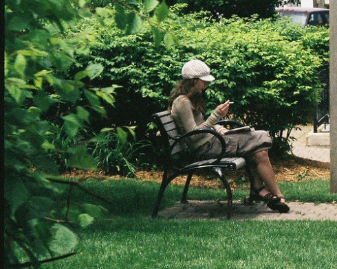 smoking-in-park
